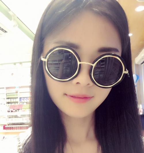 快手小霜霜的关键词是什么？